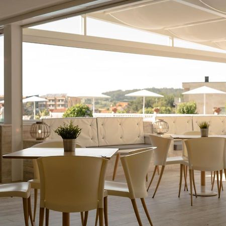 Hotel Piramide 2 Portonovo Kültér fotó