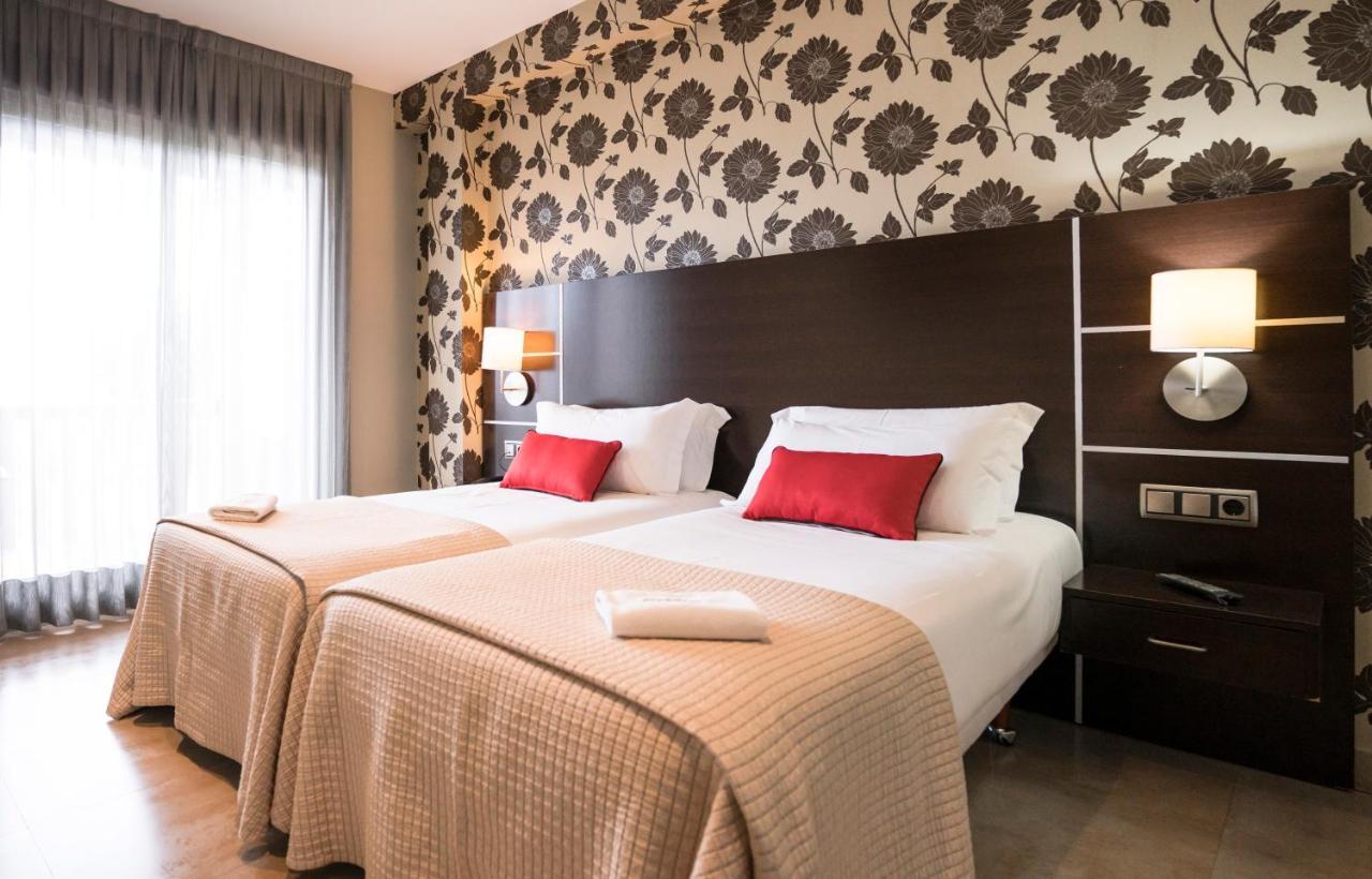 Hotel Piramide 2 Portonovo Kültér fotó